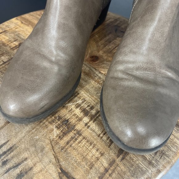 Liz Claiborne Posh Women's Dark Taupe Ankle Boots Size 9M - Picture 13 of 17